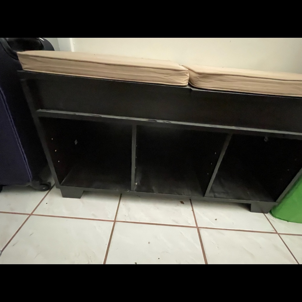 Storage cubby